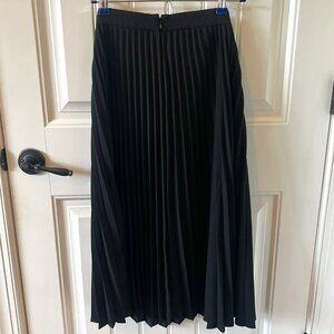 Ann Taylor Black Pleated Maxi Skirt
